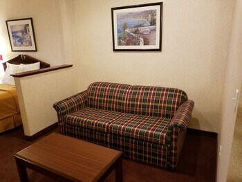 Guesthouse Hotel & Suites Portland