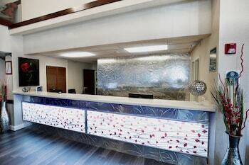 Guesthouse Hotel & Suites Portland