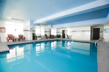 Guesthouse Hotel & Suites Portland