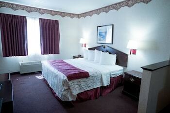 Guesthouse Hotel & Suites Portland