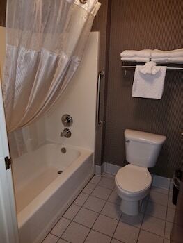 Guesthouse Hotel & Suites Portland