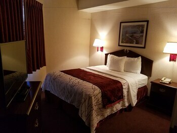 Guesthouse Hotel & Suites Portland