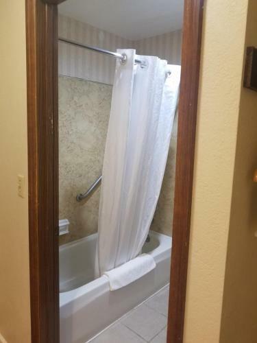 Hotel Howard Johnson Portland Airport