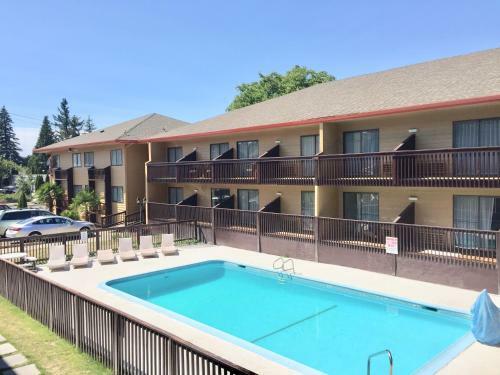 Hotel Howard Johnson Portland Airport