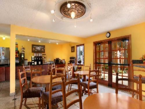 Hotel Howard Johnson Portland Airport