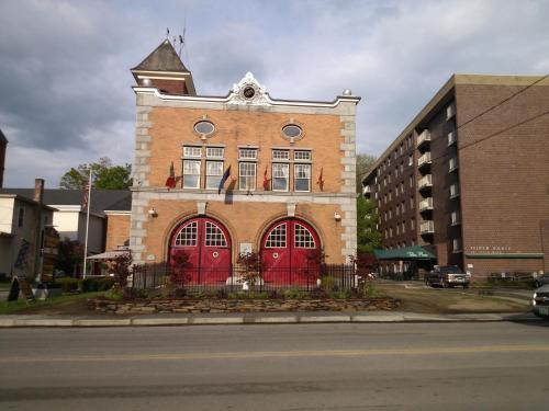 Posada Firehouse Inn