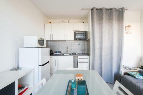 Apartamento Studio Confortable Avec Terrasse Ensoleill�e Et Vue Mer