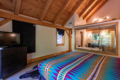 Modern Cedar Rock Townhome