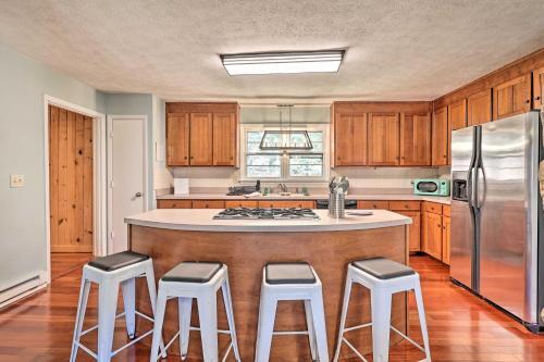 Sweet Cottage With Grandfather Mountain Views!
