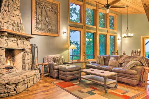 Stony Point Cabin With Hot Tub And Sunset Views!