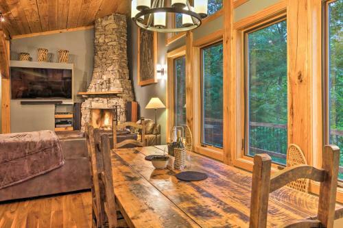 Stony Point Cabin With Hot Tub And Sunset Views!
