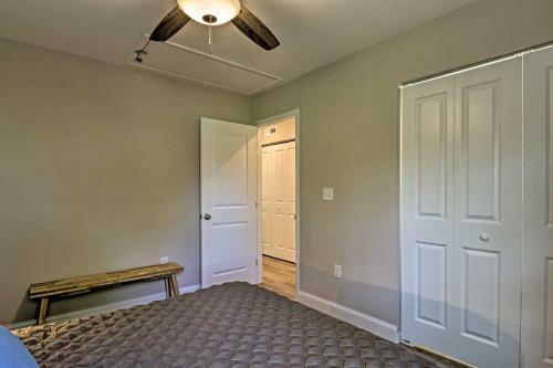Charming Candler Cottage 12 Mi To Asheville!