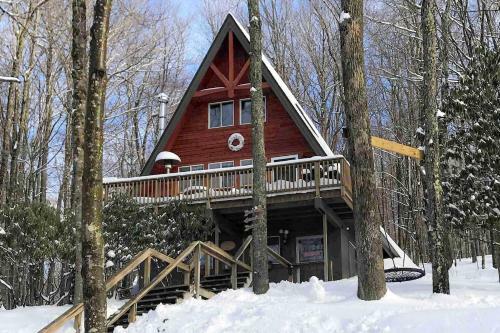 A-frame Cabin With Hot Tub About 1 Mi To Beech Mountain!