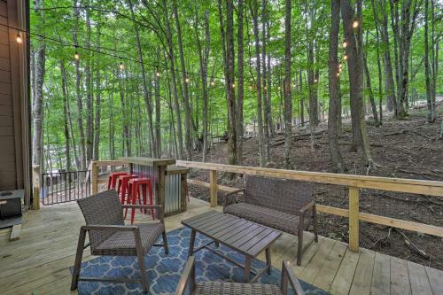 A-frame Cabin With Hot Tub About 1 Mi To Beech Mountain!