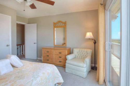 623 Caswell Beach Rd