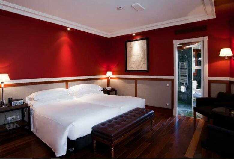 Hotel 1898