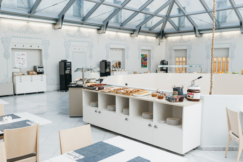 Hotel Oriente Atiram