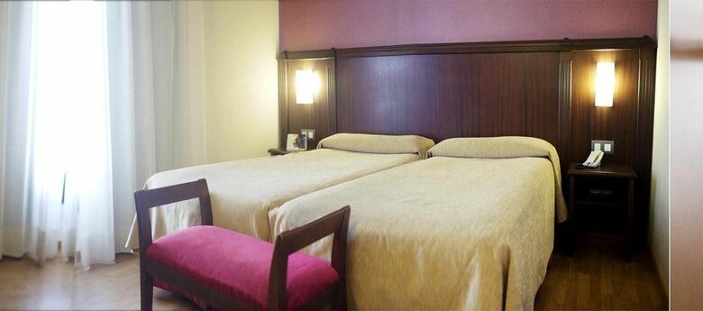 Hotel Oriente Atiram