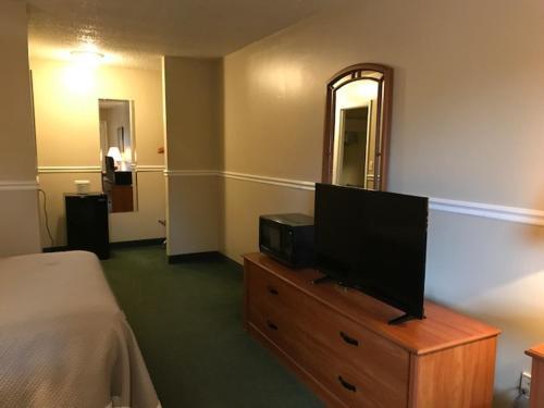 Hotel Ambassador Inn