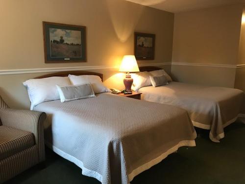 Hotel Ambassador Inn