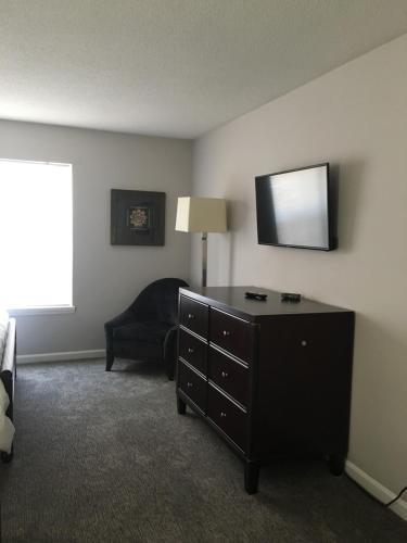 Hotel Ambassador Inn