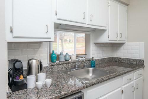 Apartamento Spacious 2br With Parking, 3min From City Center