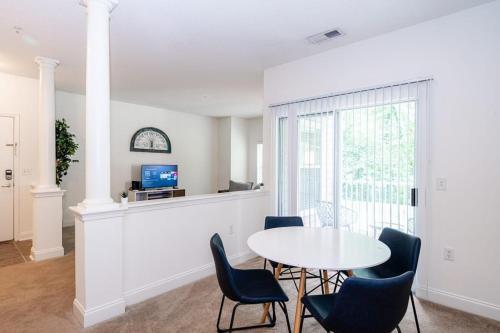 Apartamento Viagem Spacious 2br With Gym, Pool & Balcony