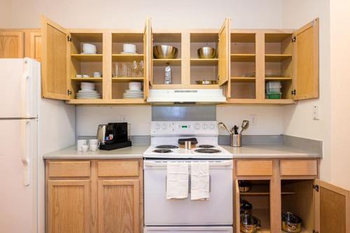 Apartamento Viagem Spacious 2br With Gym, Pool & Balcony