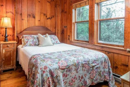 Apple Valley Cabin