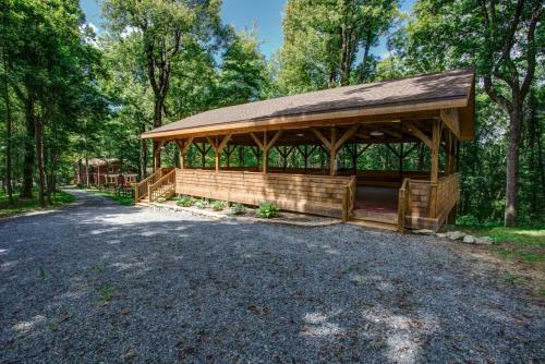 Lodge The Poplars At Bearwallow Mountain