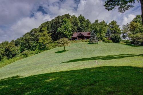 Lodge The Poplars At Bearwallow Mountain