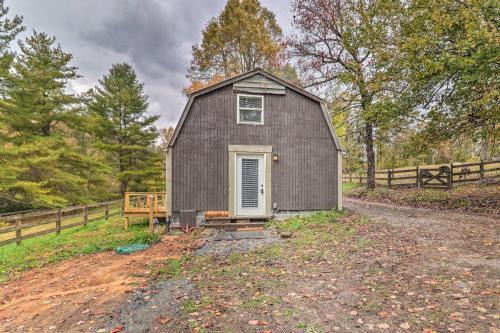Apartamento Rustic Farm Stay In A Hendersonville Studio!