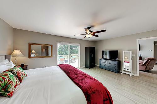 Serenity Mountain Oasis