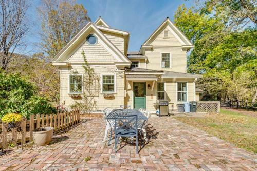 Spring Creek Farmhouse