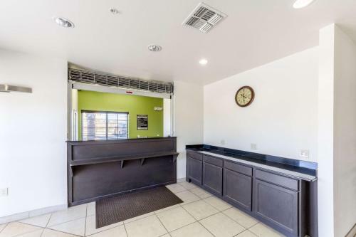 Hotel Studio 6 Kenedy