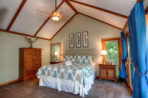 Catawba Lake House