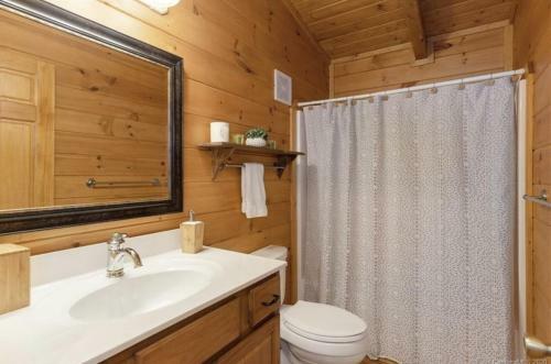 Palms To Pines Lodge