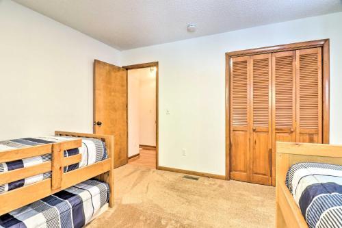 Smoky Mtn Retreat With Games, Fire Pit And Patio!