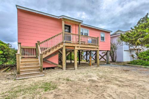 Rustic Beachfront Cottage With Deck And Boardwalk