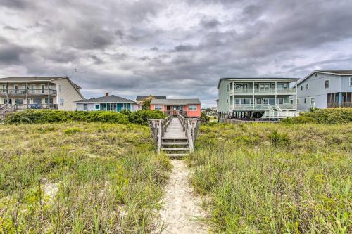 Rustic Beachfront Cottage With Deck And Boardwalk