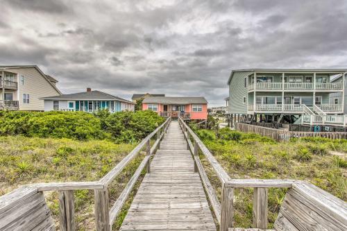 Rustic Beachfront Cottage With Deck And Boardwalk