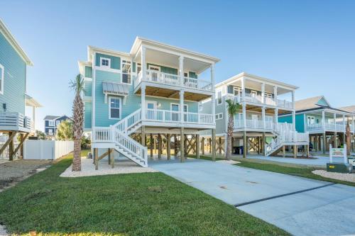 Enjoy The Coastal Breeze In This Pet Friendly Home