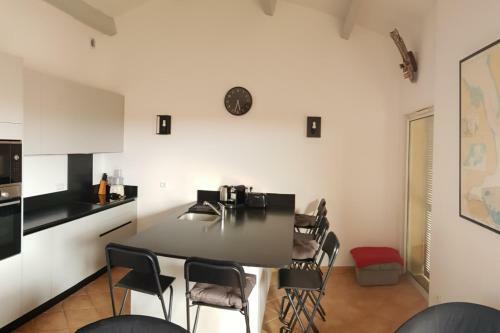 Apartamento Cosy Apt With Balcony At 5 Min From The Beach
