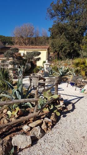 Apartamento 1262 Chemin Des Pignatelles