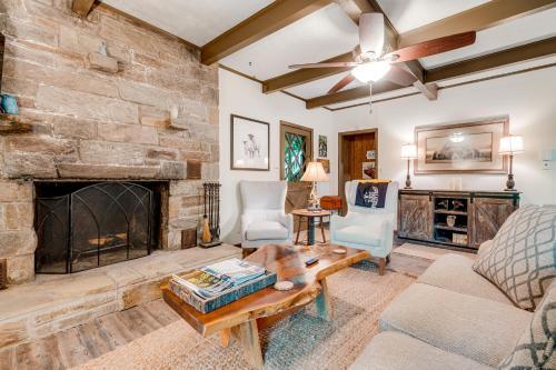 The Chalet At Devil's Den