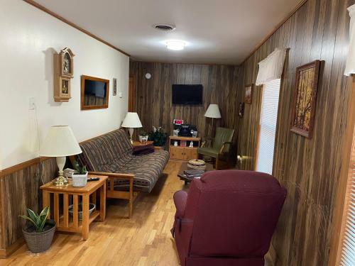 Hotel Pine Valley Motel