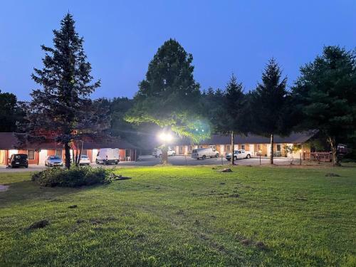 Hotel Pine Valley Motel