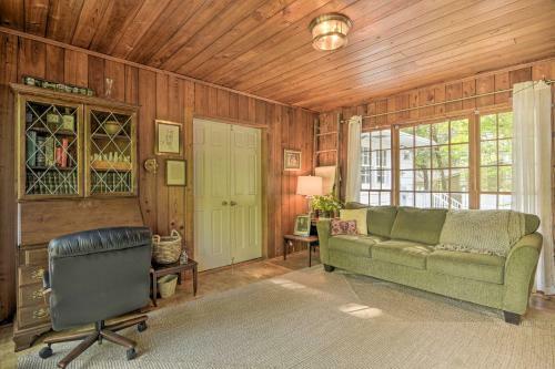 Apartamento Quaint Apt With Yard 1 Mi To Nature Preserve!