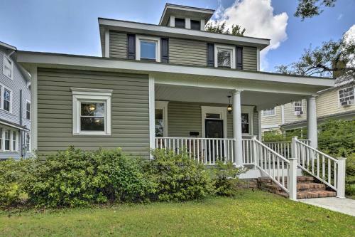 Stunning Southern Home Less Than 9 Miles To Beach!