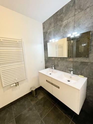 Apartamento Grand T3 Neuf de Standing Terrasse - Hyper Cosy